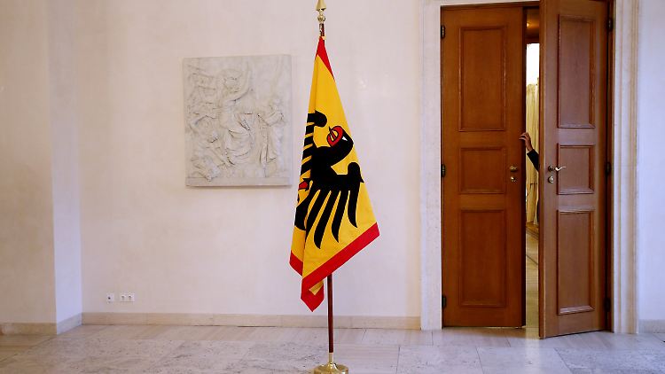 Für welchen Kandidaten öffnet sich die Tür?