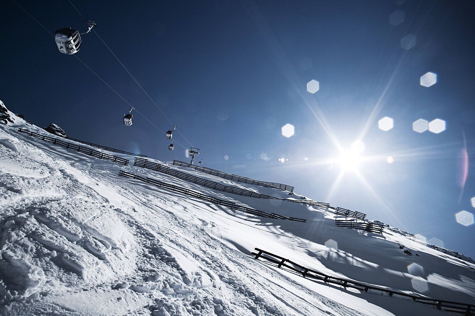 Skifahren und Après-Ski - da gibt es in Europa vor allem einen Wintersportort: ...