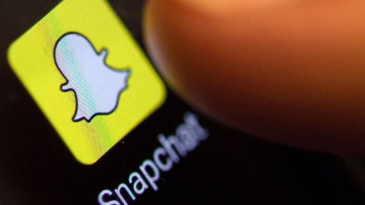 Snapchat wurde einst für Fotos bekannt, die von selbst wieder verschwinden, sobald sie angesehen werden.