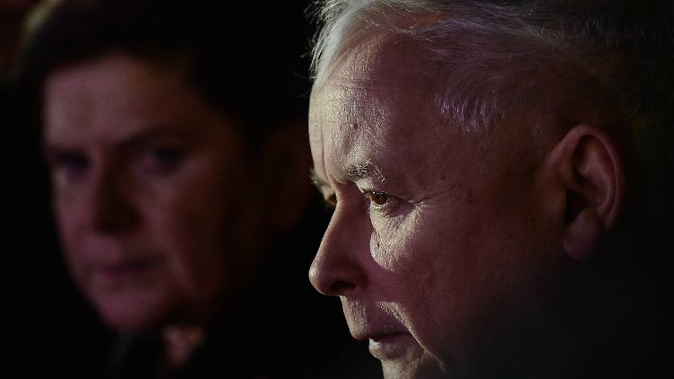 Kaczynski und Ministerpräsidentin Beata Szydlo am Vorabend des polnischen Unabhängigkeitstages.