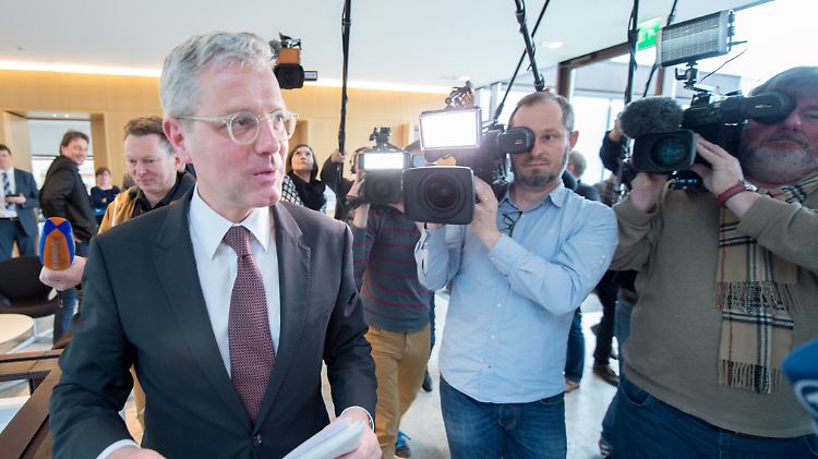 Norbert Röttgen weiß auch nicht mehr als andere - und dürfte doch Recht behalten.