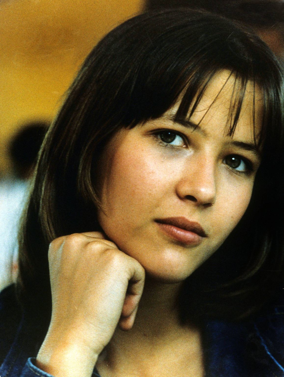 Es ist 1980. In Wahrheit ist Sophie Marceau da schon 14 Jahre alt, ...