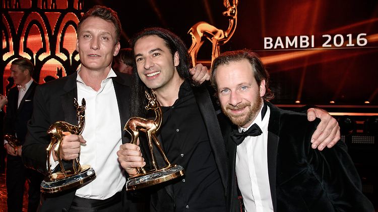 Die Preisträger Oliver Masucci (l-r), Bülent Ceylan und Fabian Busch.