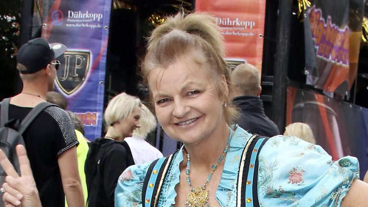 Erkannt? Fräulein Menke im August 2016 beim Hamburger Christopher Street Day.