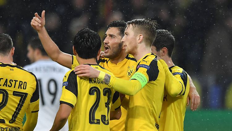 Marco Reus (r.) legte eine Galavorstellung hin.