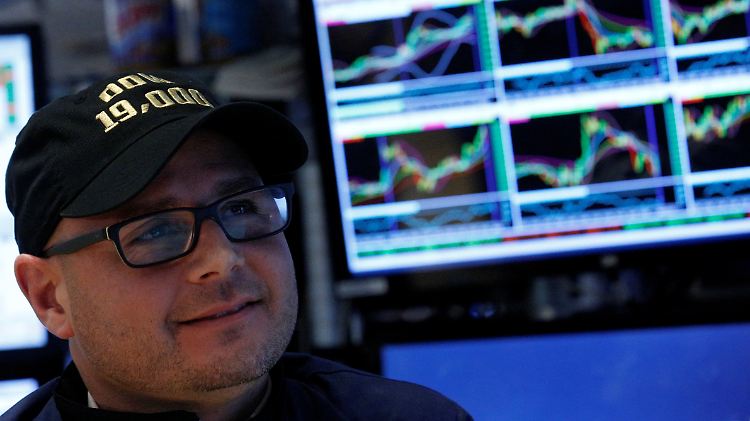 Der Dow-Jones-Index tendiert auf Rekordniveau.