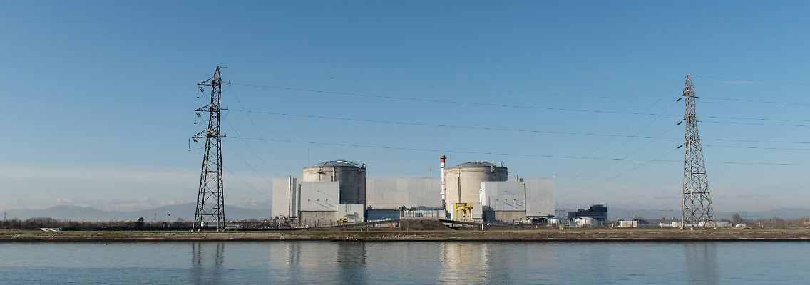 Das AKW Fessenheim am Rhein