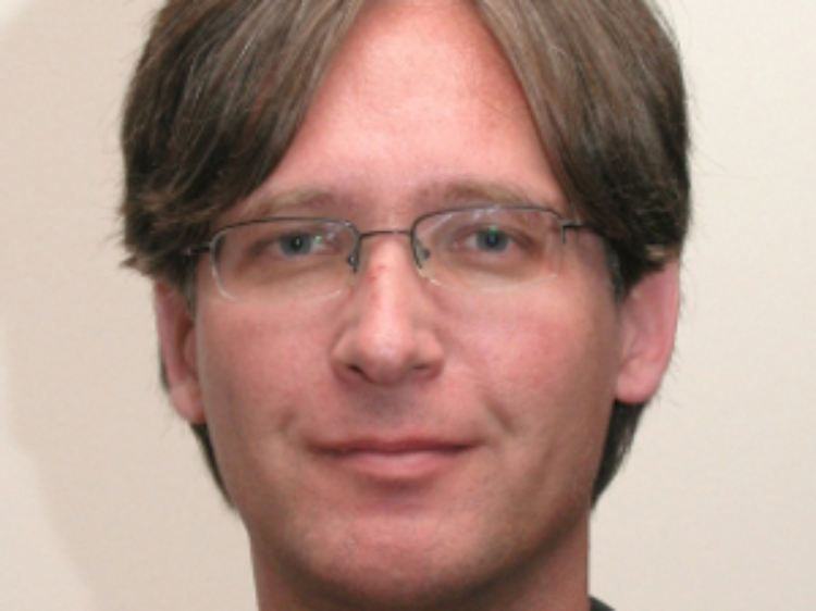 Thomas Fritz warnt in seinem Buch, dass die Menschheit die Endlichkeit des zu nutzenden Landes ebenso meistern muss, wie die Endlichkeit des Erdöls.