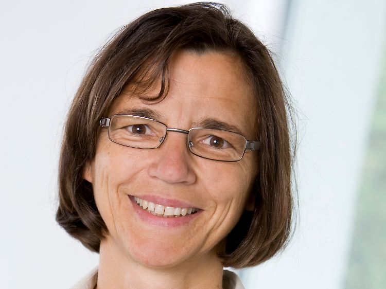 Carolin Callenius ist Leiterin der Kampagne für Ernährungssicherheit "Niemand isst für sich allein".