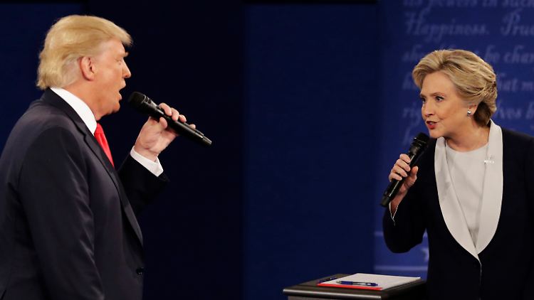 Donald Trump und Hillary Clinton schenkten sich im Wahlkampf nichts. Auch hinter den Kulissen wurde mit harten Bandagen gekämpft. 