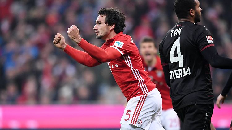 Erstes Tor für die Bayern: Mats Hummels.