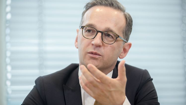 Bundesjustizminister Heiko Maas kann sich vorstellen auch über Fragen der Europa- und Migrationspolitik künftigt die Bürger abstimmen zu lassen.