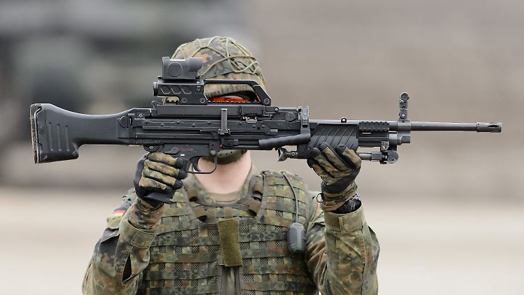 Maschinengewehr MG4 der Firma Heckler & Koch.