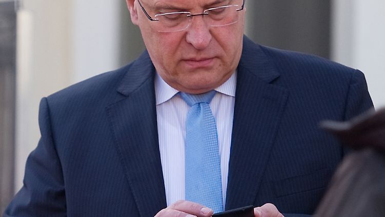 Herrmann will auch Kommunikationsanwendungen überwachen können.