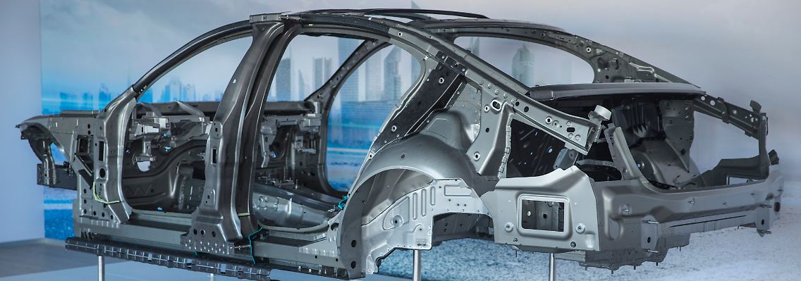 Kohlenstoff-Spezialist SGL Carbon betreibt ein Joint Venture mit BMW.