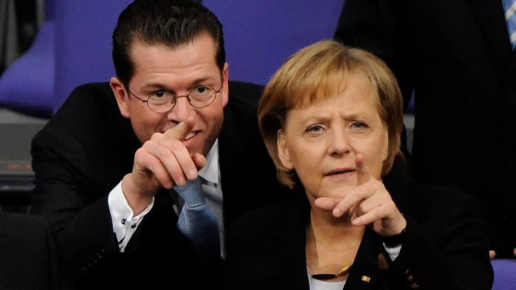 "Der Freiherr aus Bayern": Guttenberg wird immer wieder als Nachfolge Merkels ins Spiel gebracht. Möglicherweise viel zu früh, wie Langguth meint.