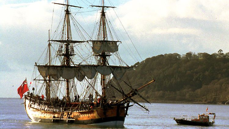 Ein Nachbau des James-Cook-Schiffs "Endeavour": James Cook kannte wohl Vitamin C noch nicht, aber wusste, dass Zitrusfrüchte und Sauerkraut gegen Skorbut helfen. 