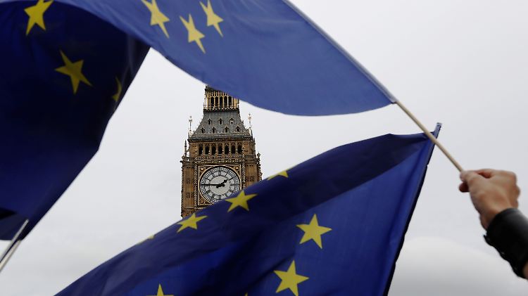 London versucht, die peinlichen Notizen zum Brexit herunterzuspielen.