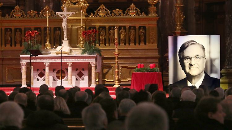 Rund 600 Trauernde hatten sich im Berliner Dom versammelt.