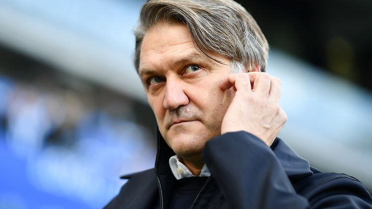 Dietmar Beiersdorfer sieht kein Chaos beim HSV.
