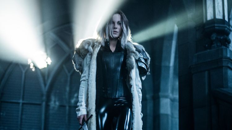 Paraderolle, obwohl sie für düstere Geschichten einst gar kein Faible hatte: Beckinsale als Selene in "Underworld: Blood Wars".