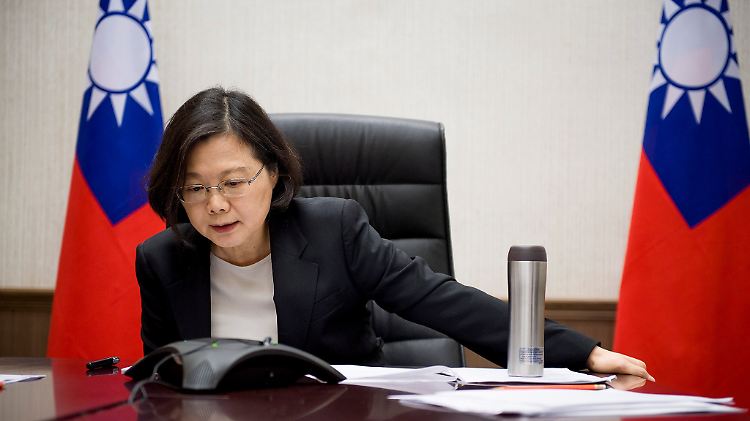 Taiwan verbreitete Bilder von Tsai im Gespräch mit Trump.