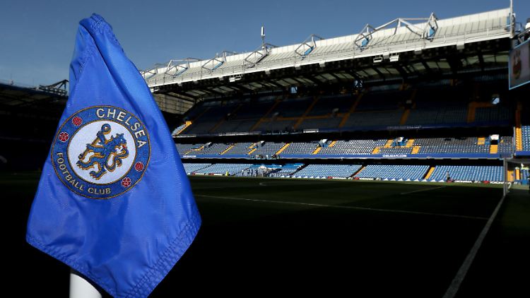 Der FC Chelsea soll einst Schweigegeld gezahlt haben, statt einen Missbrauchsvorwurf aufzuklären. Nun entschuldigte sich der Klub dafür.