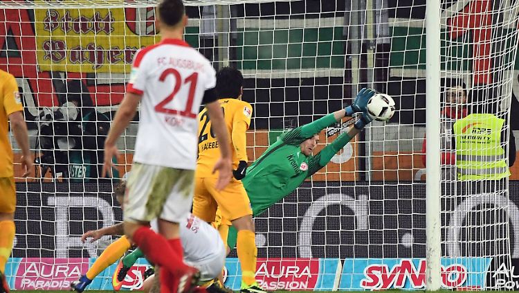 Viel beschäftigt, aber nur einmal bezwungen: Frankfurts Keeper Lukas Hradecky.