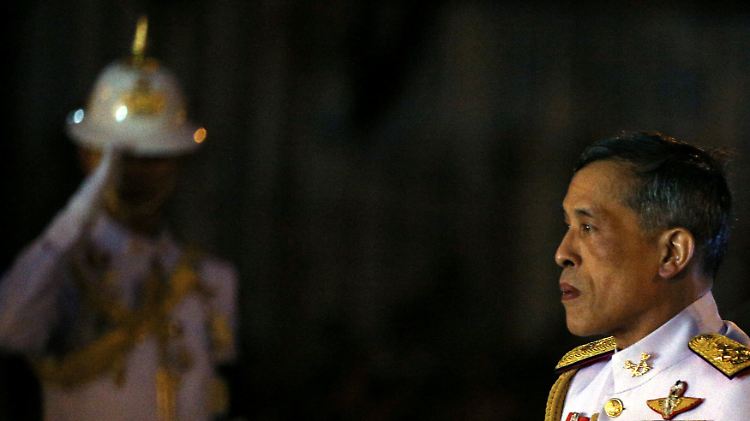 Maha Vajiralongkorn darf nicht beleidigt werden.