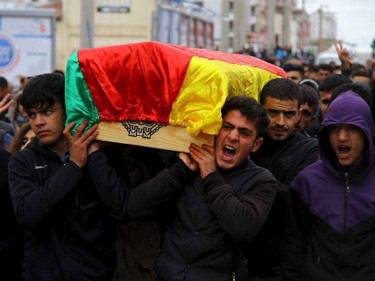 Der Kurdenkonflikt in der Türkei fordert wieder Tote.