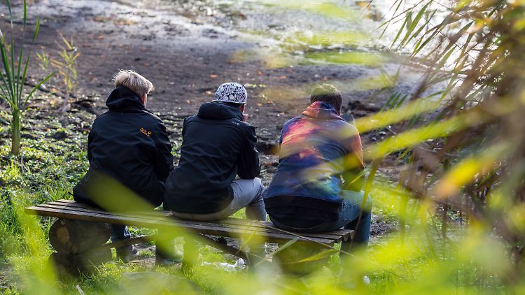Jugendliche in einem Brandenburger Heim - hier landen auch Kinder, die ihre Eltern schlagen.