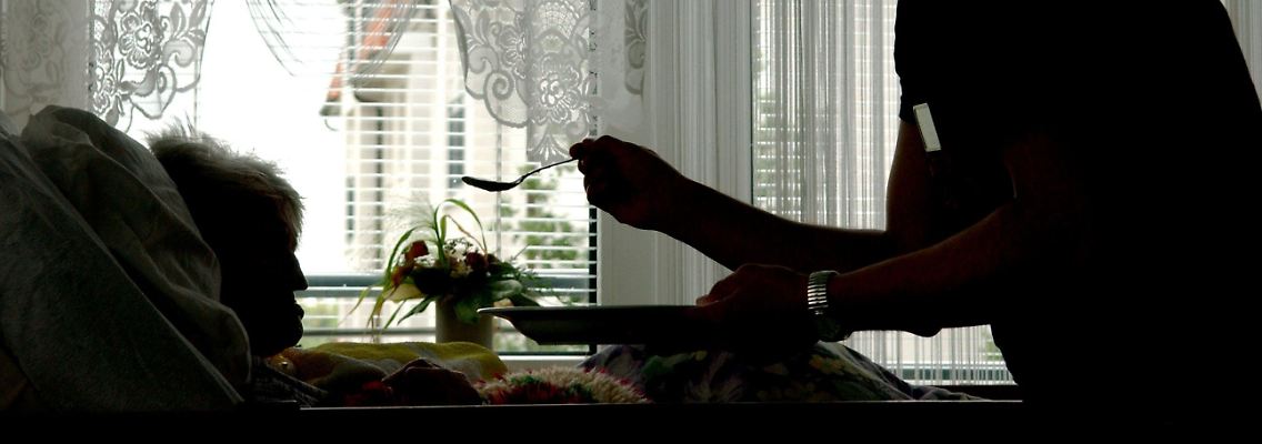 Für die kommenden Generationen wird die Pflege immer wichtiger und vermutlich auch teurer.