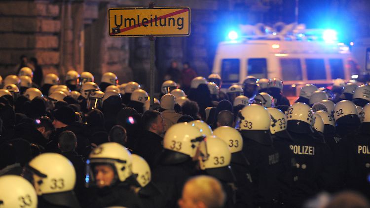 Die Polizei ist gut vorbereitet und sehr präsent.