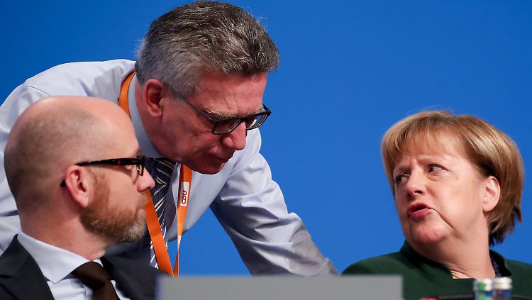 Die CDU-Spitze um Merkel, de Maizière und Tauber will die doppelte Staatsbürgerschaft nicht abschaffen, die Mehrheit der Partei schon.