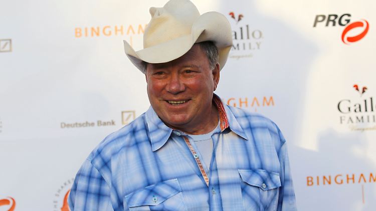 Ausgeschlachtet werden will William Shatner alias Captain Kirk aber nicht. 