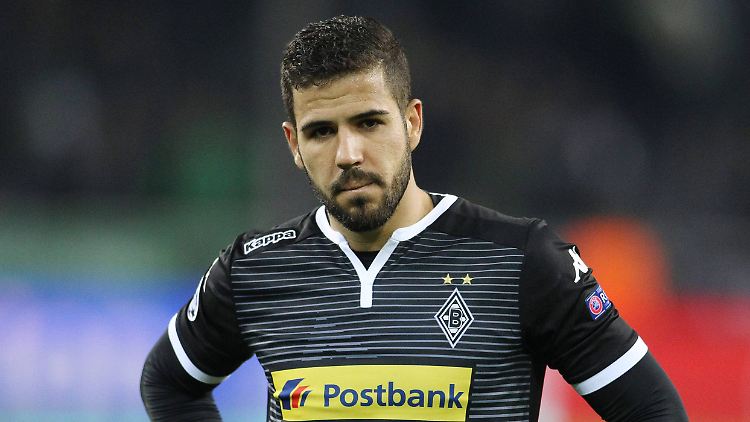 Alvaro Dominguez kann nicht länger Fußball spielen.