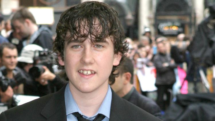 Ja, es gab eine Zeit, in der er nicht ganz so vorteilhaft aussah: Matthew Lewis 2004.