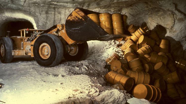 Mit dem Entsorgungspakt würden die Energiekonzerne die Verantwortung für die Lagerung des Atommülls vollständig an den Staat abgeben.