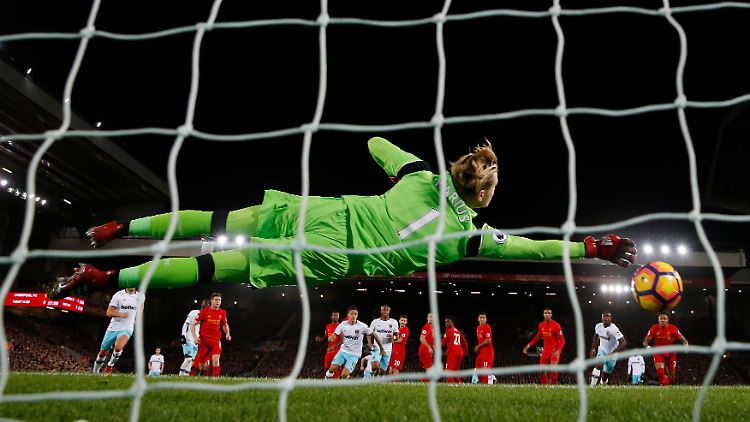 Auch beim Spiel gegen West Ham konnte Karius seine Kritiker nicht überzeugen.