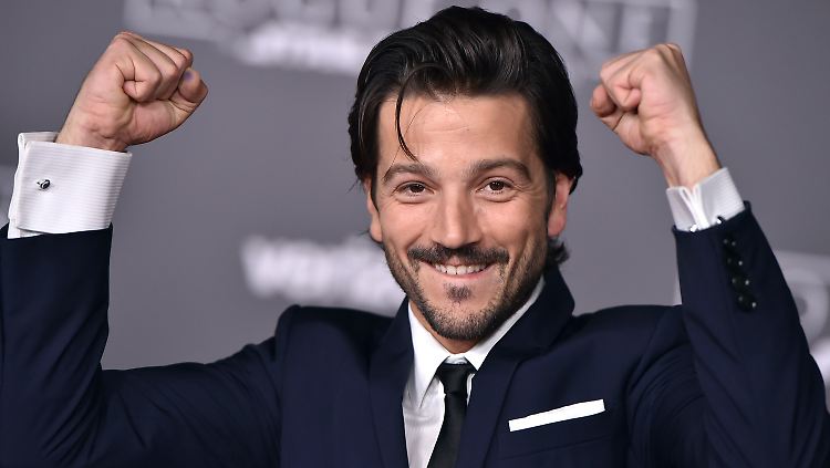 Diego Luna spielt Captain Cassian Andor, Offizier der Rebellen-Armee.