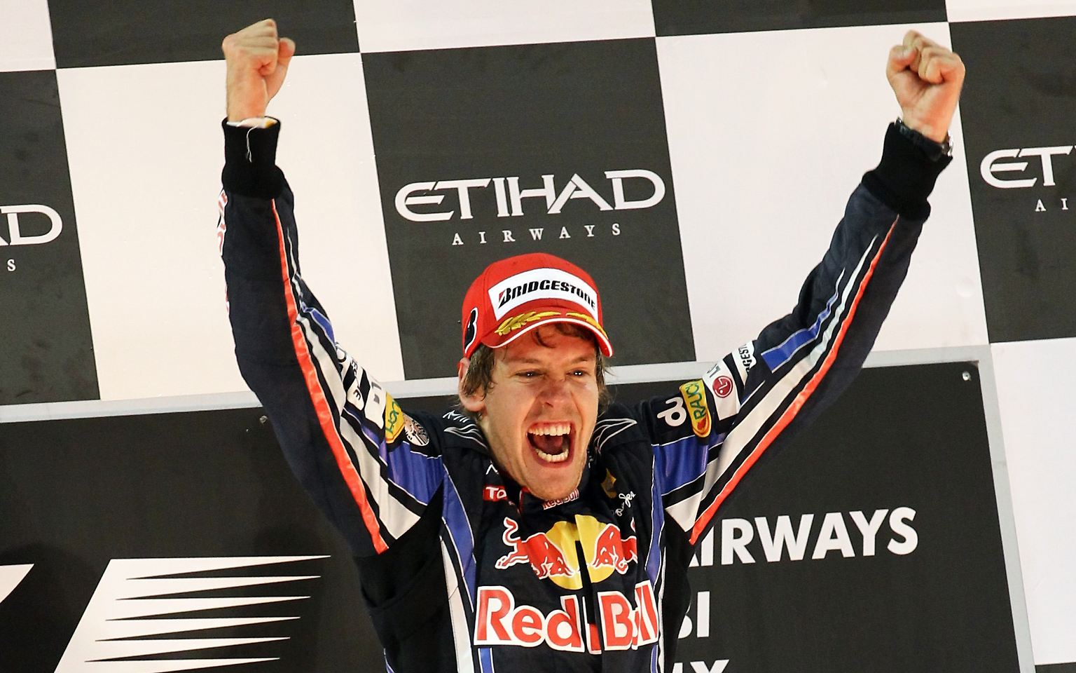 Sebastian Vettel hat das Wunder geschafft. Er hat sich die Krone geschnappt, ist jüngster Formel-1-Weltmeister aller Zeiten. 