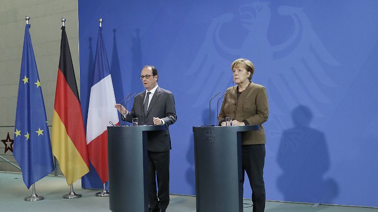 Sanktionen, so lange es keine Fortschritte gibt: Merkel und Hollande.