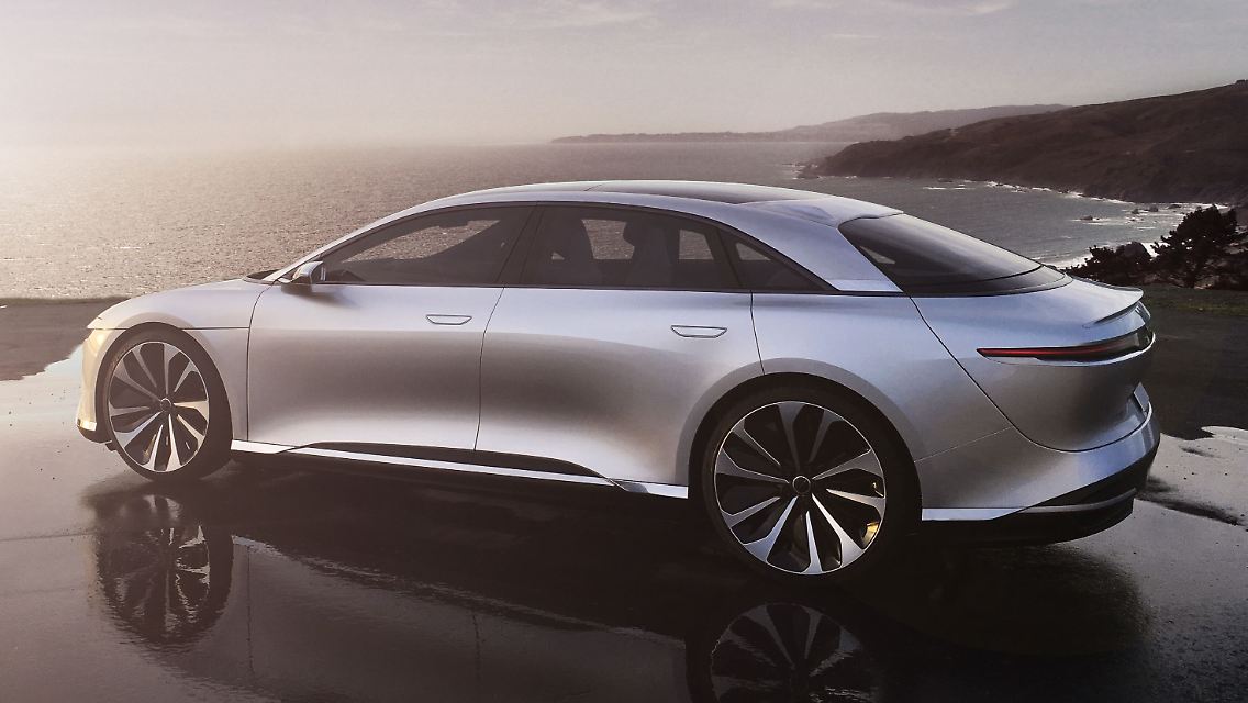 Der Lucid Air soll dem Tesla Model S Konkurrenz machen.