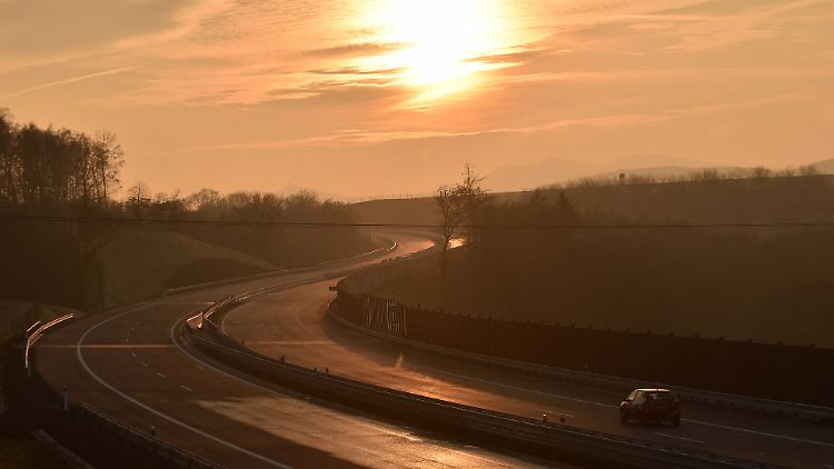 Ab Samstag gibt es freie Fahrt nach Prag. Das letzte Teilstück der Autobahn wurde nach 25 Jahren ferig gestellt.