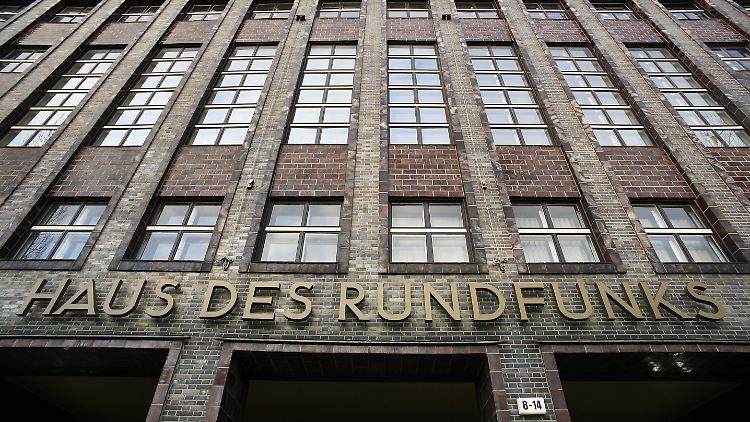 1931 wurde das Haus des Rundfunks der Öffentlichkeit übergeben.