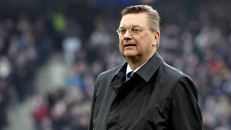 Das wird teuer: DFB-Präsident Reinhard Grindel.