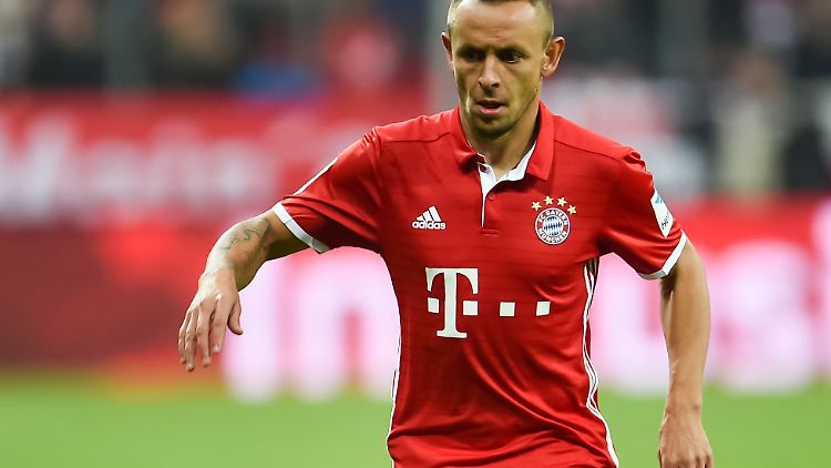 Spieler wie Rafinha "bleiben in der Geschichte", sagt Trainer Ancelotti über seine Ü30-Spieler.