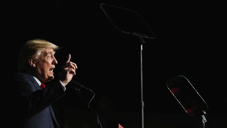 Mit seiner harten Worten gegen das US-Magzin beschert Trump der "Vanity Fair" viele Neuabonnenten.