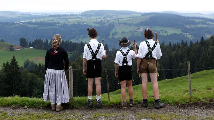Von der Schweiz aus blickten die Wirtschaftsforscher ins Land, und was sie sahen waren große Unterschiede.