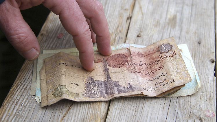 Für einen US-Dollar mussten zuletzt 19 ägyptische Pfund hingelegt werden - so viel nie zuvor.